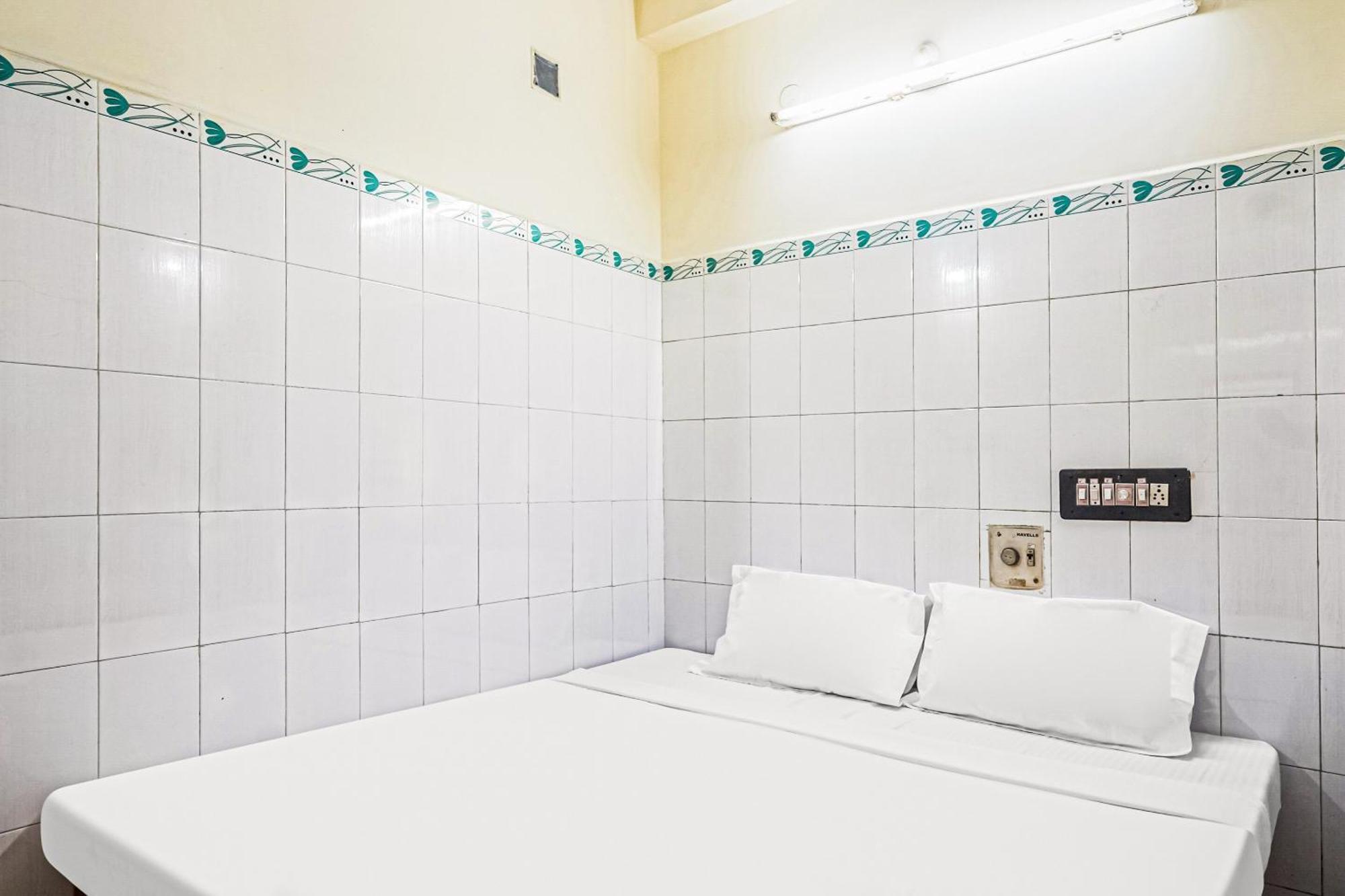 Spot On Venkata Sai Residency Hotel Tirupati Luaran gambar