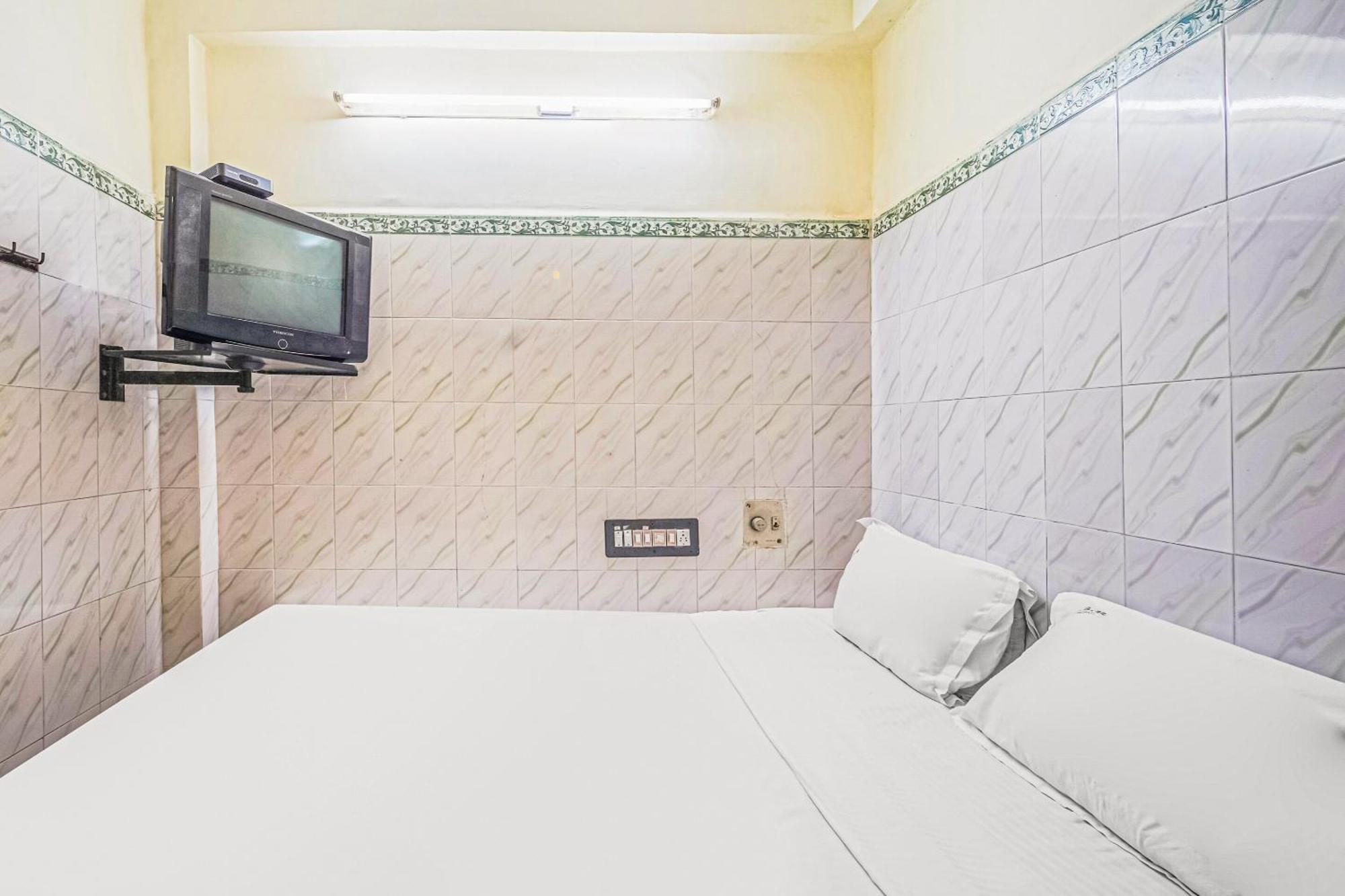 Spot On Venkata Sai Residency Hotel Tirupati Luaran gambar