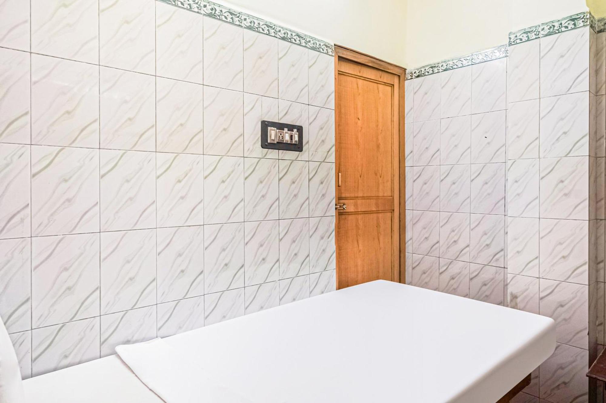 Spot On Venkata Sai Residency Hotel Tirupati Luaran gambar